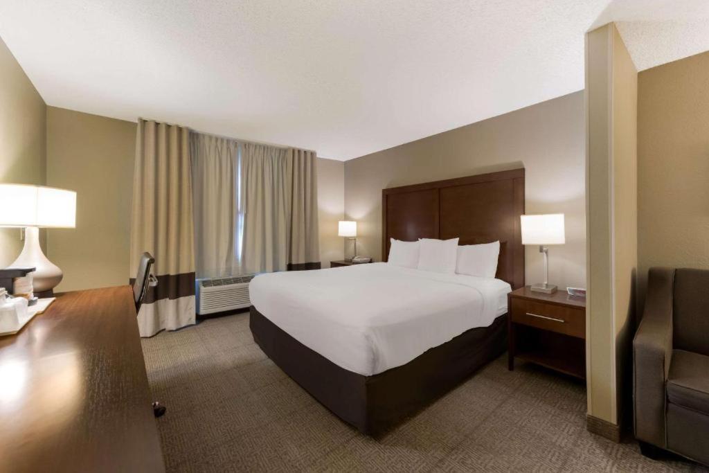 Comfort Inn East Вічіта Екстер'єр фото