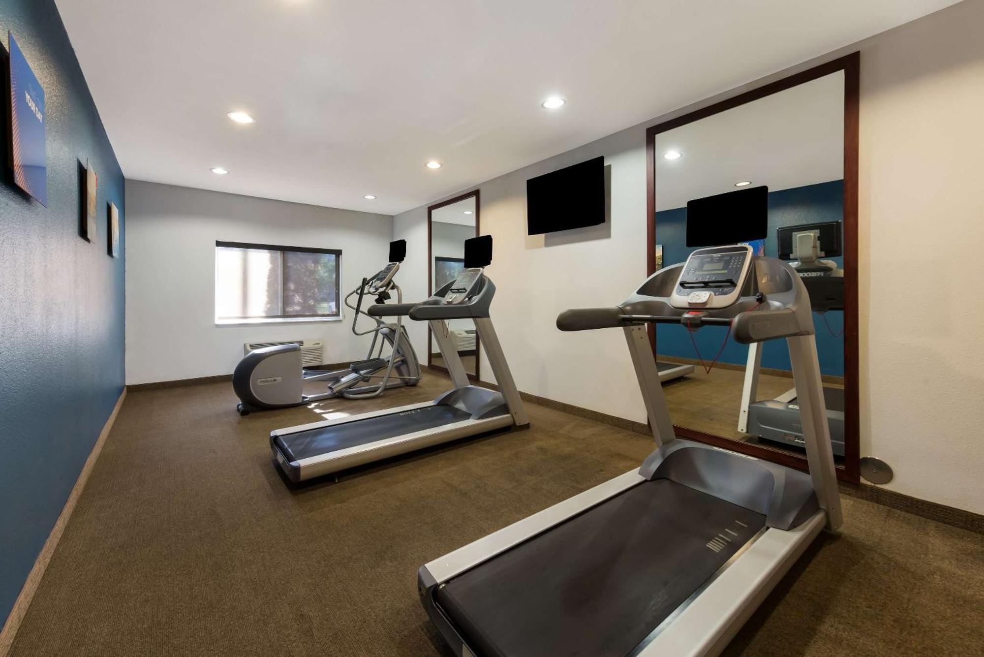 Comfort Inn East Вічіта Екстер'єр фото
