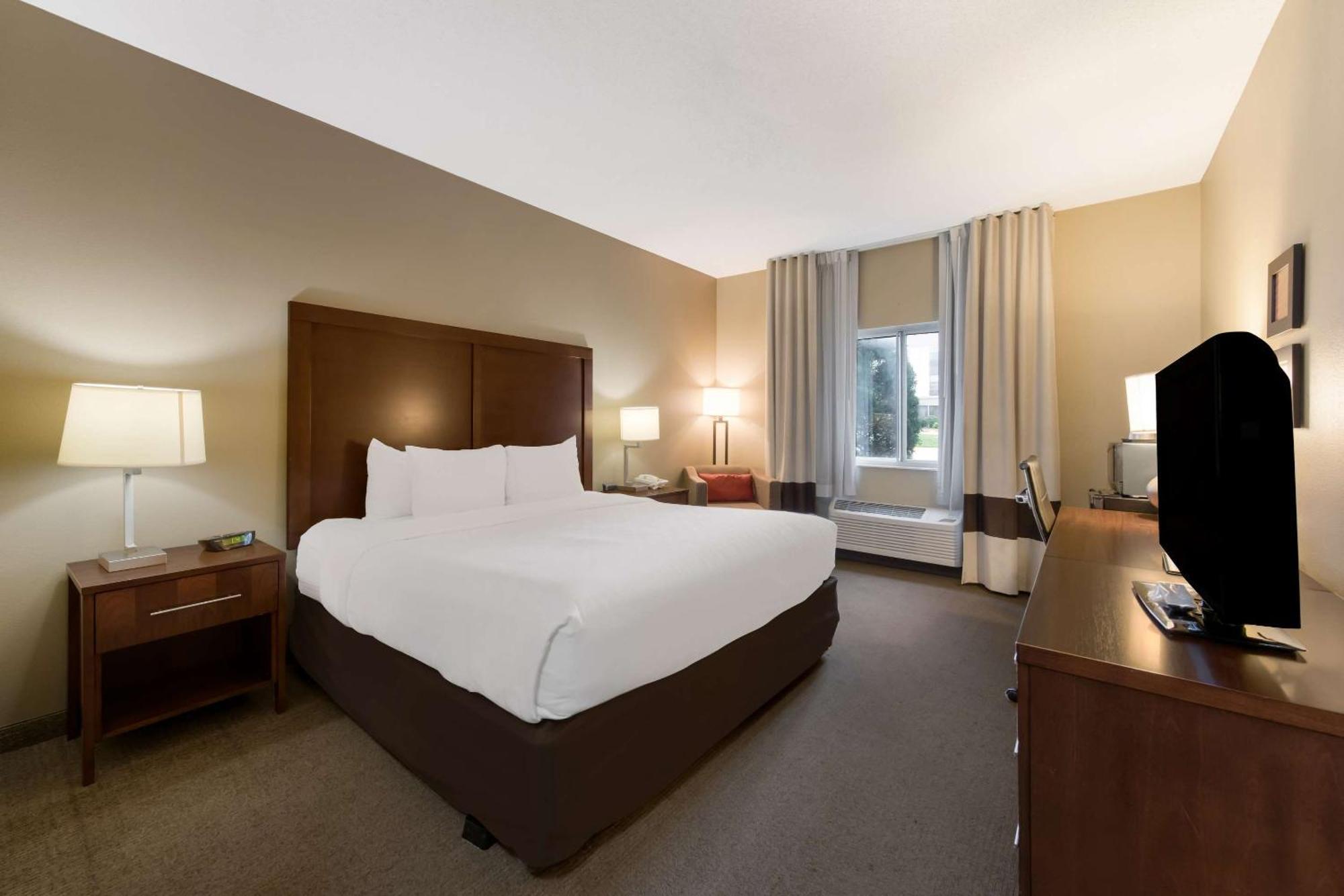 Comfort Inn East Вічіта Екстер'єр фото