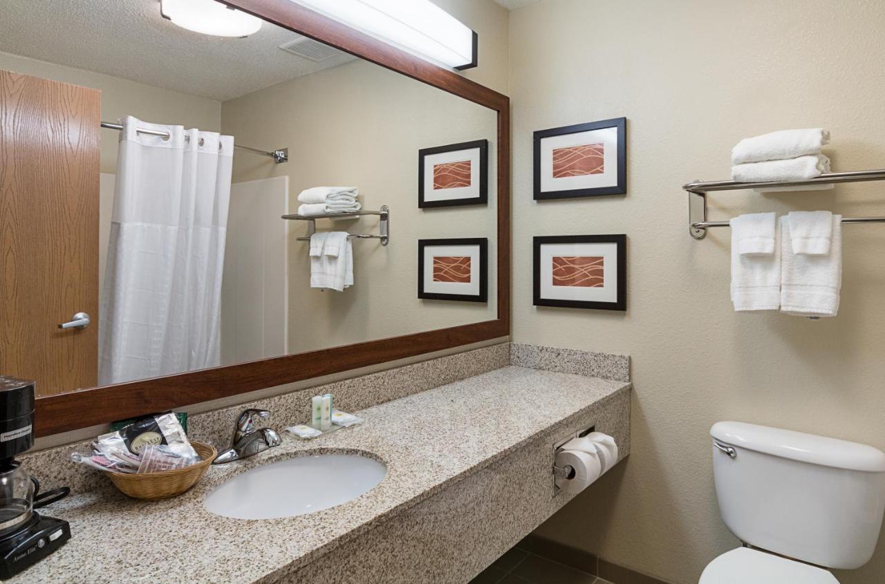 Comfort Inn East Вічіта Екстер'єр фото